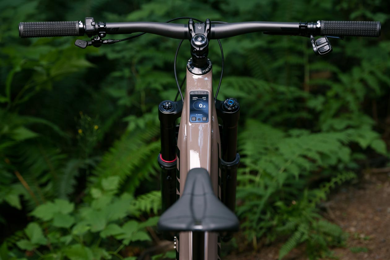 ShuttleAM-BITW-PivotCycles-017 2026 Pivot Shuttle AM First Ride Review