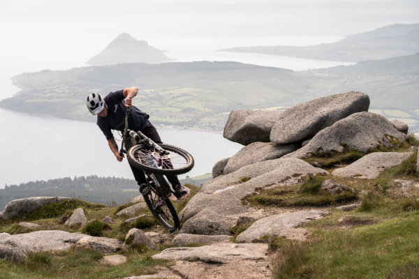 Video: Chris Akrigg: Up And Over