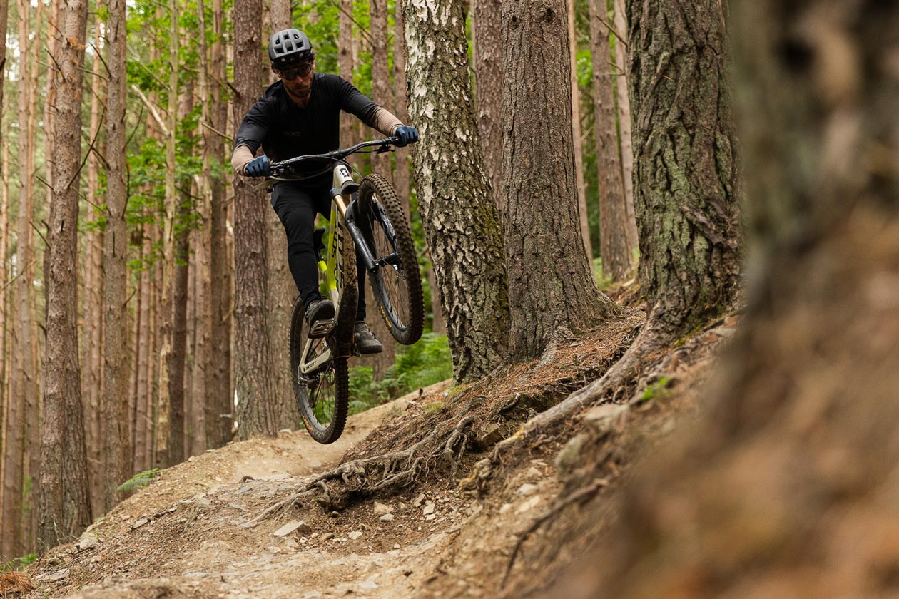 burgtec-penthouse-mk5-brage-pedal-review-4 Burgtec Penthouse MK5 B-Rage Flat Pedal Review