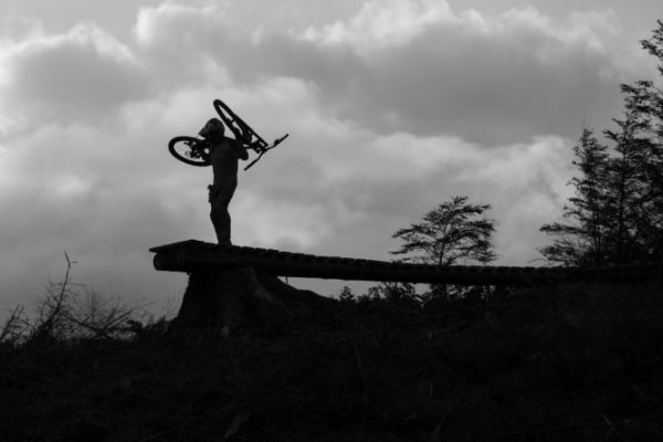 Video: <br> Gee Atherton in "Windfell"
