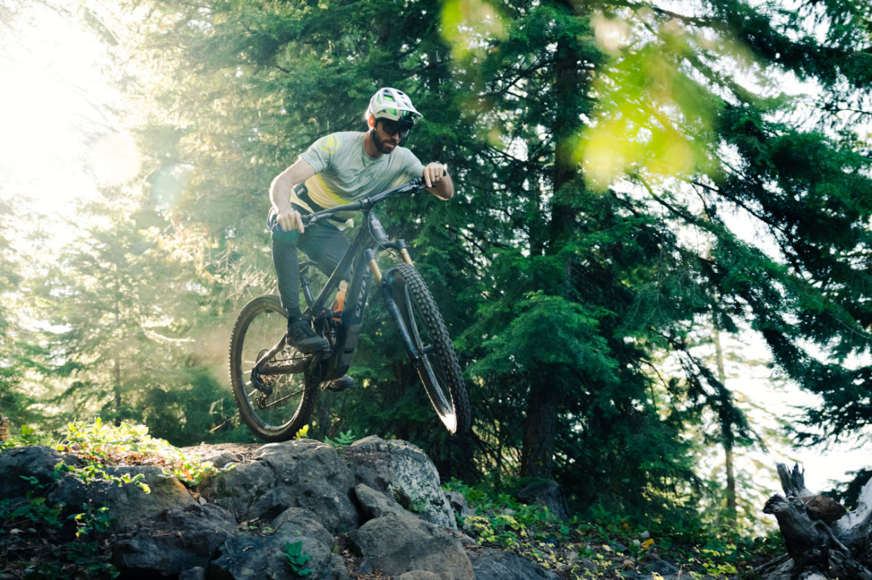 SLshootout25_Rhulen-5041 Pivot Shuttle SL/AM review