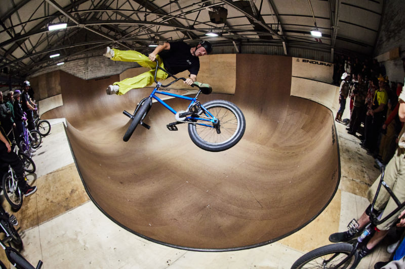 UNIT23_JAM_2025_132 (2) The New Thule Verse Hitch Rack Carrier