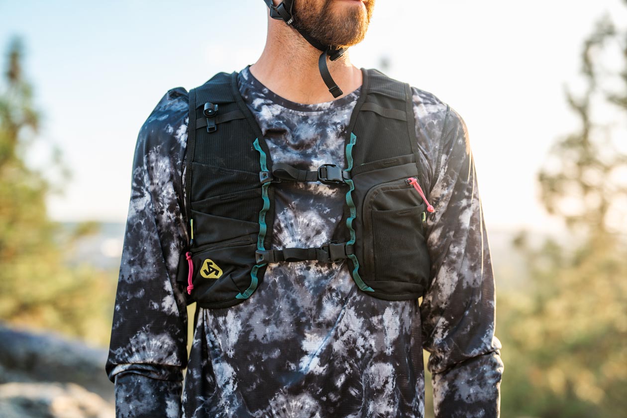Rhythmus RP 9L Hydration Pack Review