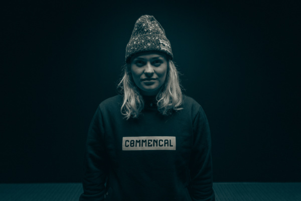 Vali Höll Joins Commencal