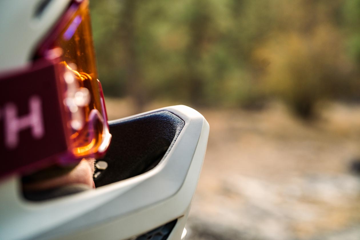 smith-hardline-helmet-review-7 Smith Hardline MIPS Helmet Review