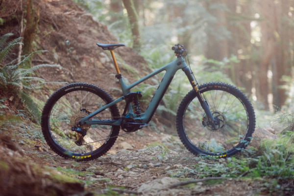 Fox Releases Transfer Neo 225 Dropper Post