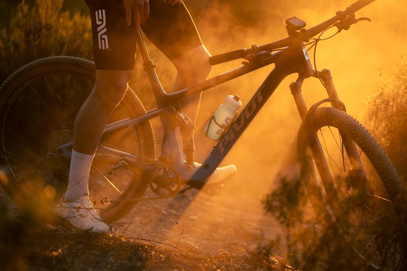 The All-New Pivot Mach 4 SL