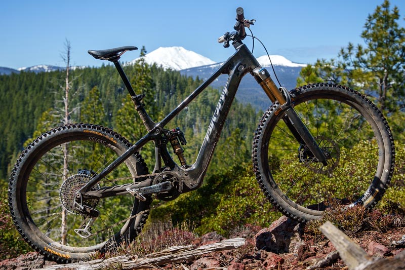 The New Pivot Shuttle AMP'd | Dissected