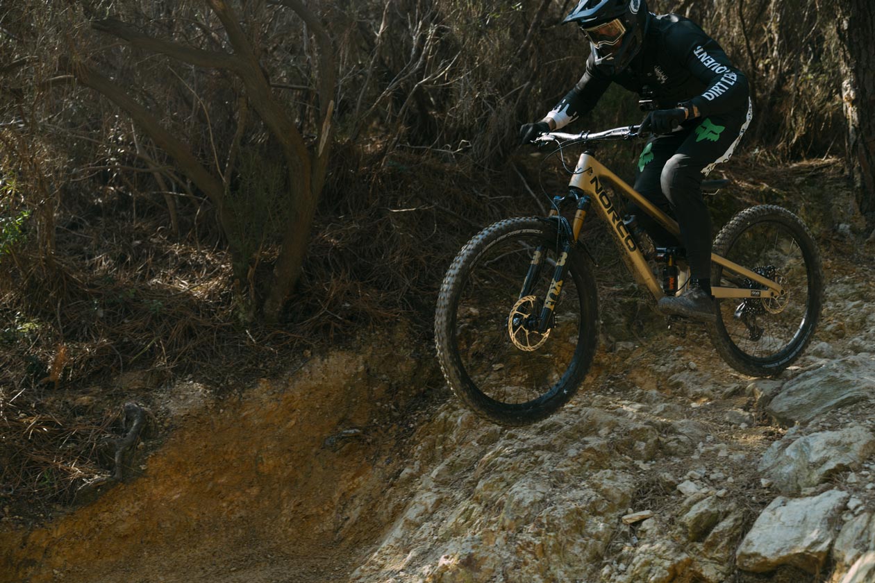 Works Components Reach Adjust Headset Review