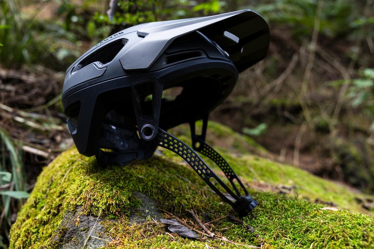 Canyon Deflectr Helmet Review