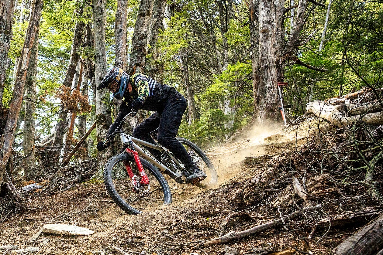 MY27 Rockshox Vivid Air First Ride Review