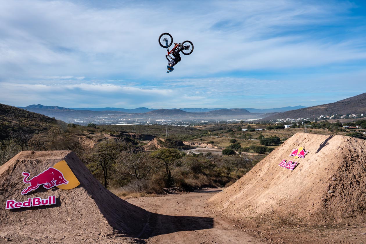 x-fusion-shox-roamin-3