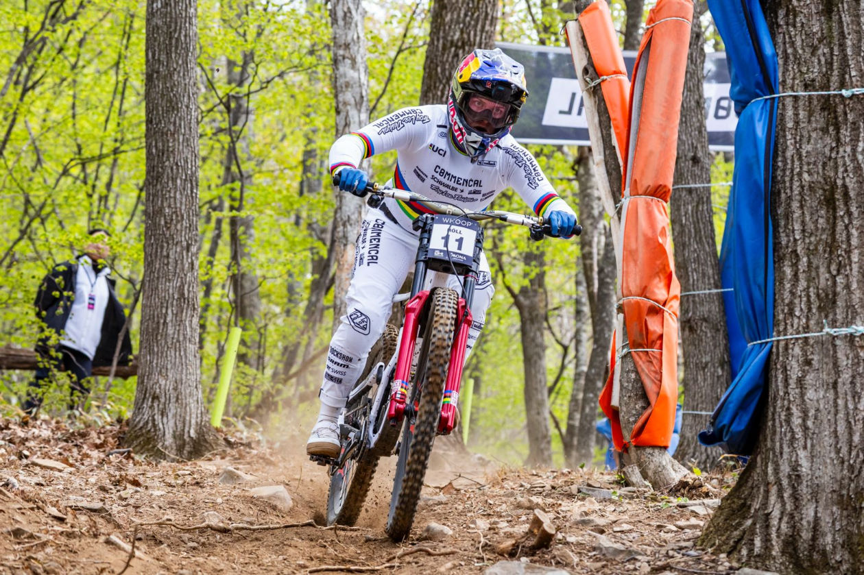 84a7152f-2432-1e0f-a890-22f7a37c4db7 Enduro Season Starts and Downhill Returns in Loudenvielle - Peyragudes