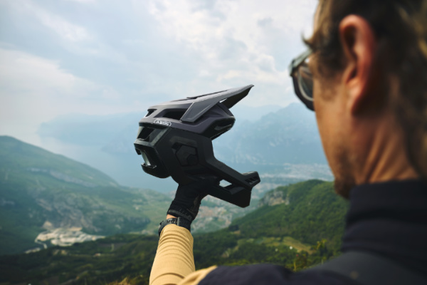 Review: The New ABUS Targon Convertible Helmet
