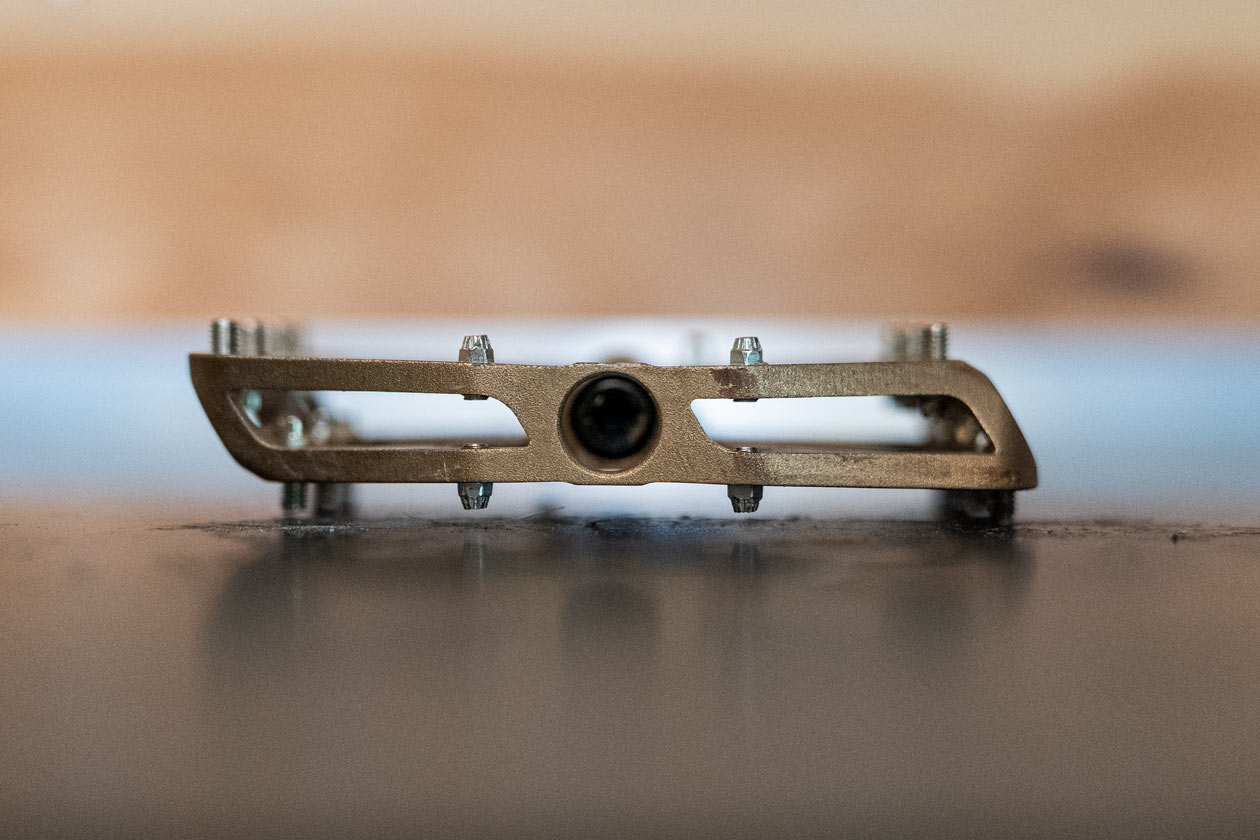 Leatt-6-flat-pedal-review-56 Leatt AllMtn 6.0 Flat Pedal Review