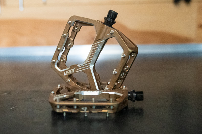 Review: Leatt AllMtn 6.0 Flat Pedals