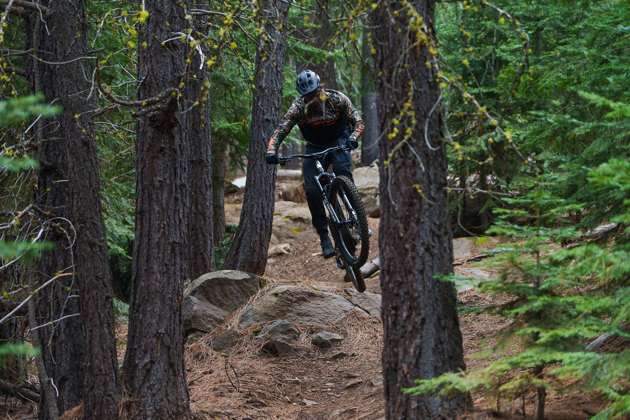 iXS Carve 1.0 MIPS MTB Helmet Tech Check