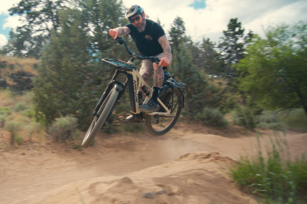 The Ultimate eMTB Commuter? Amflow Launches the TL Carbon SUV eBike