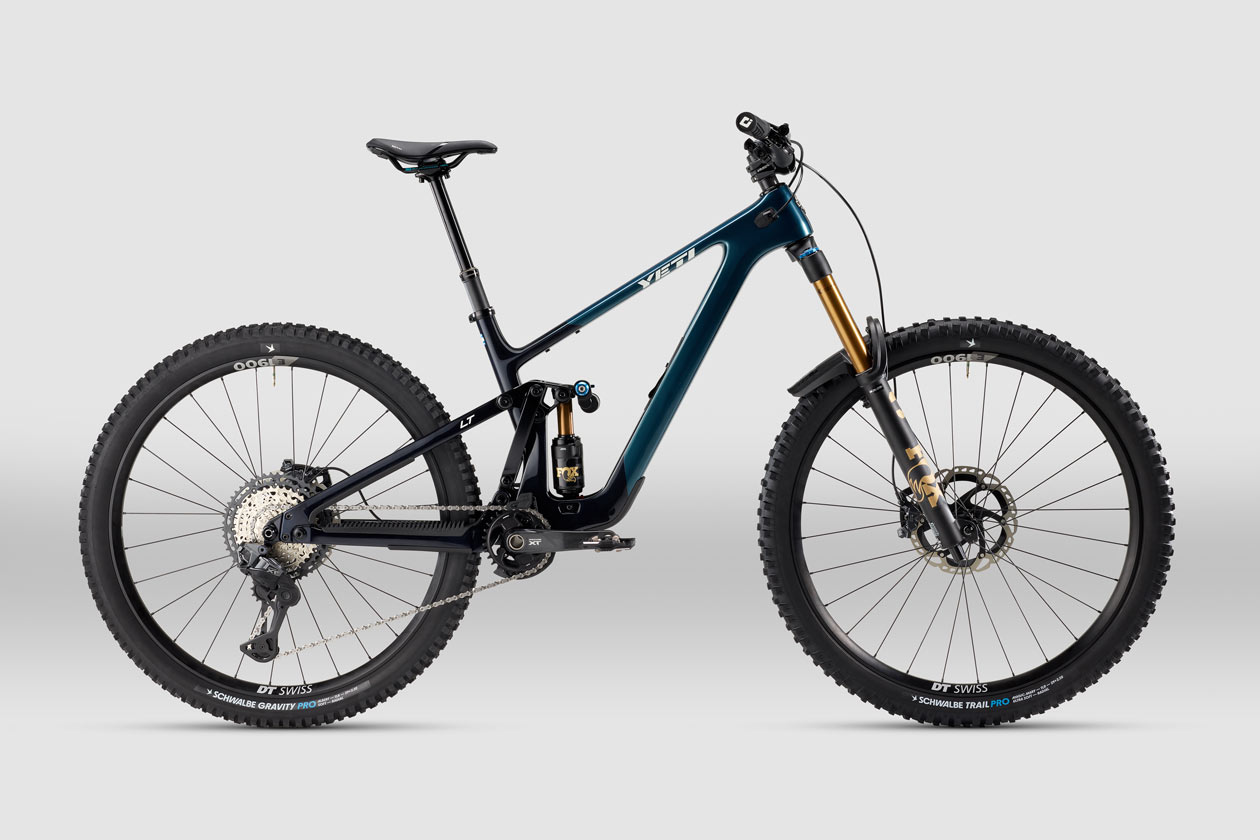LT_NightOut_XT-Di2 2027 Yeti LT XT Di2