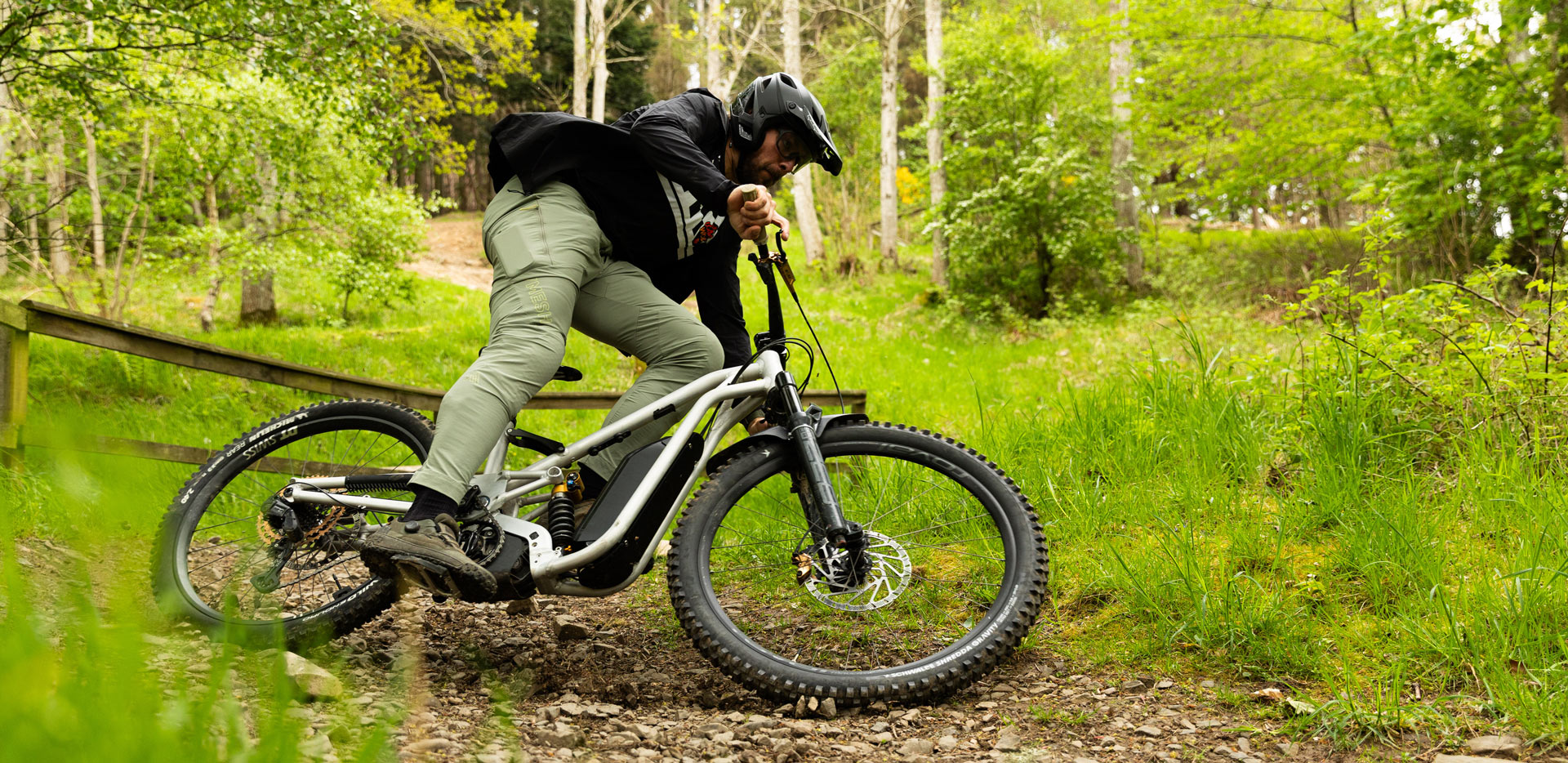 shuvl-7960 7Mesh Flightpath MTB Pant Review