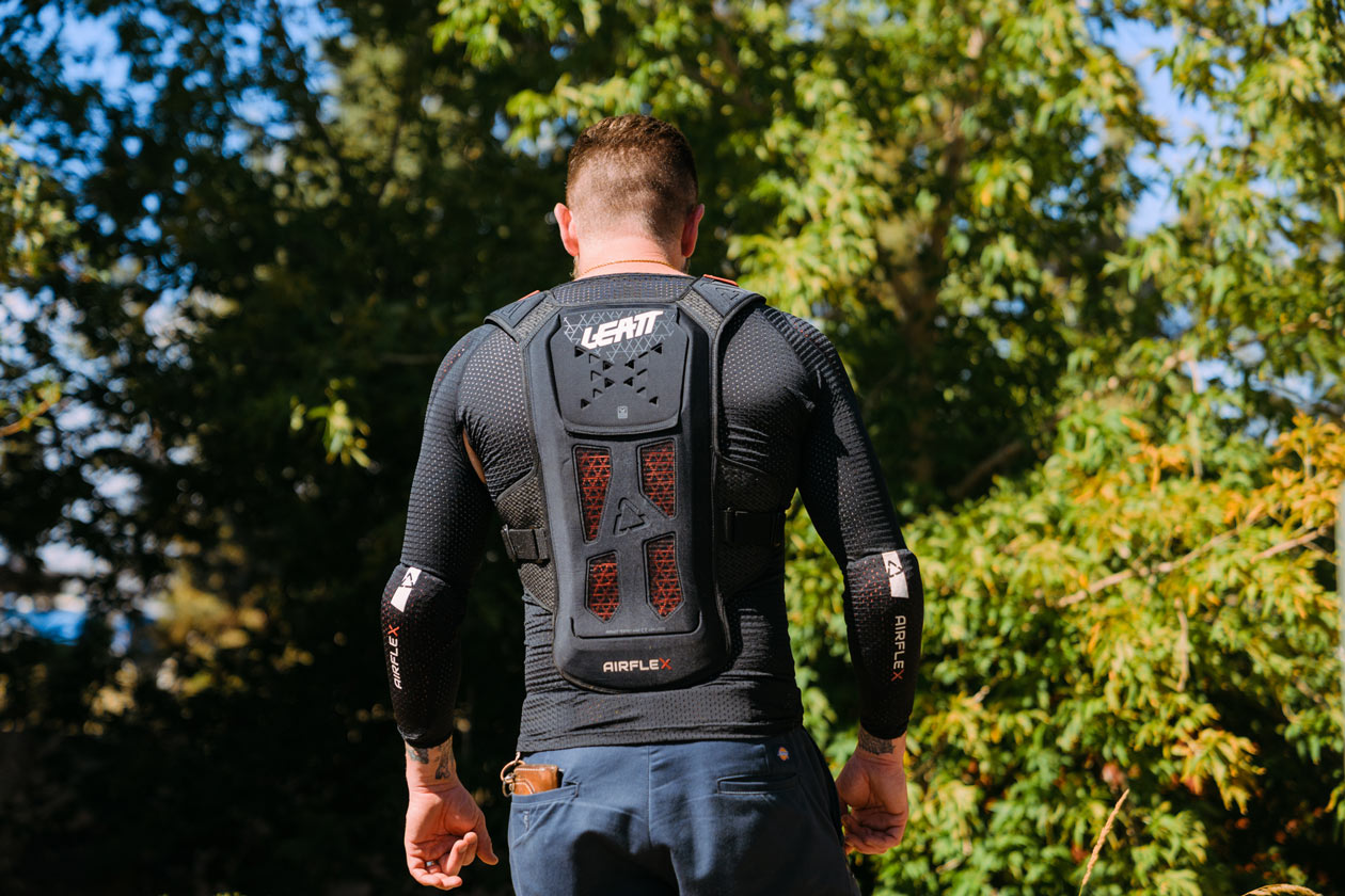 leatt-body-protector-1