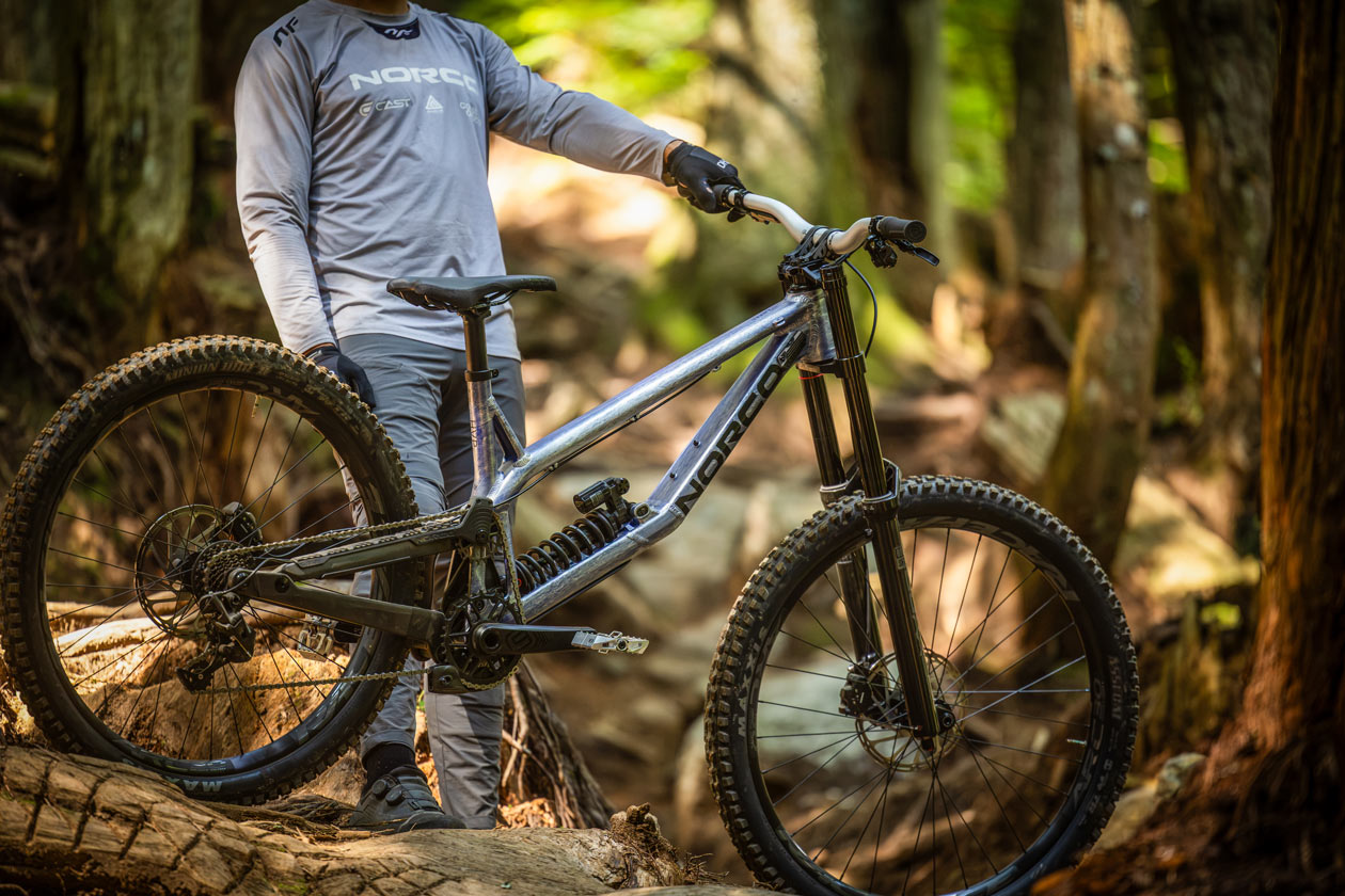 MY27-Team-DH-Lucas-Cruz-255-SL Norco Team DH MTB Dissected