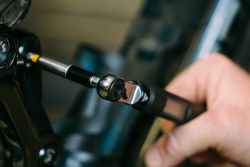 TLW_Topeak-5490m Topeak Torq Stick Pro Digital Review