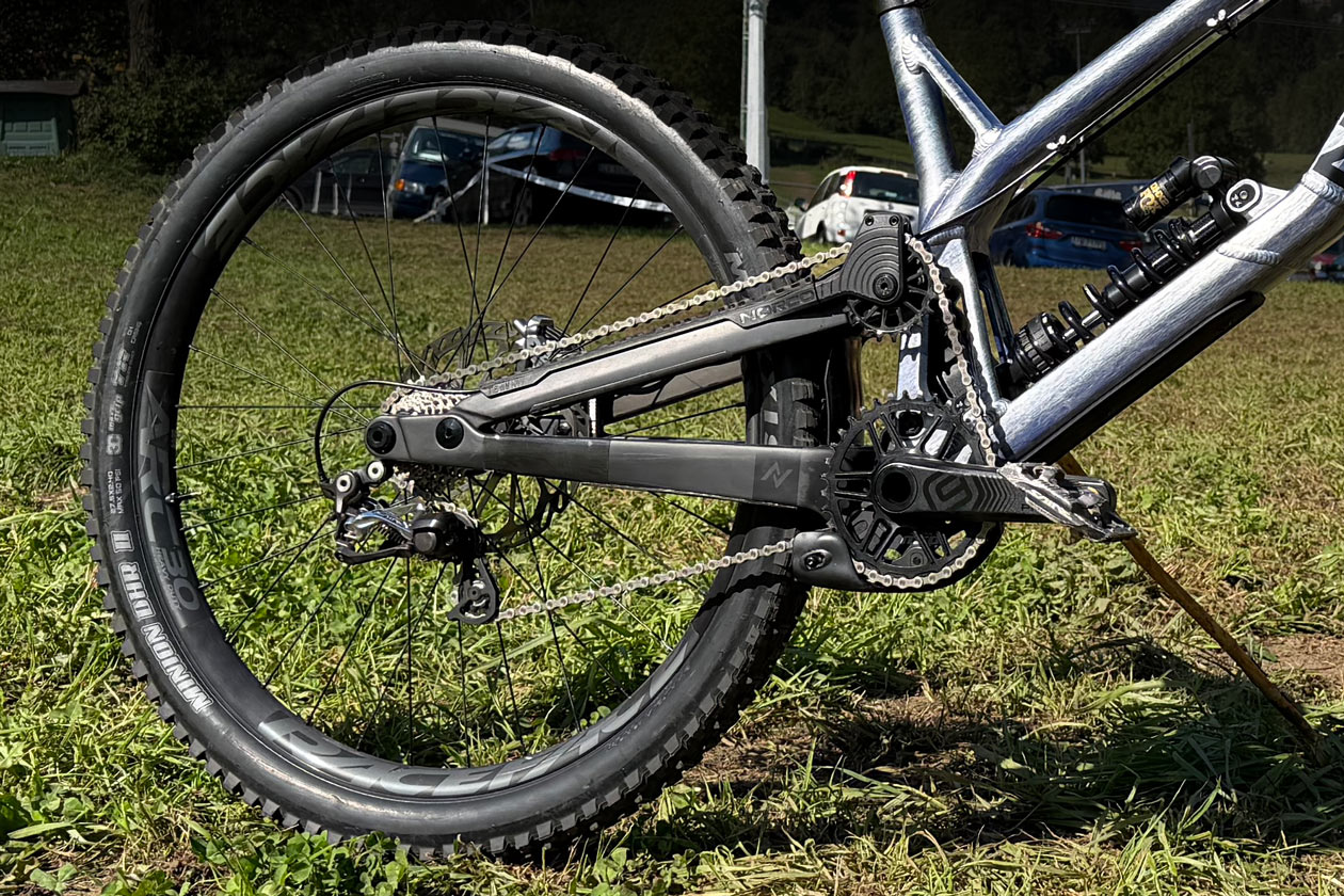 norco-team-dh-team-4 Norco Team DH MTB Dissected
