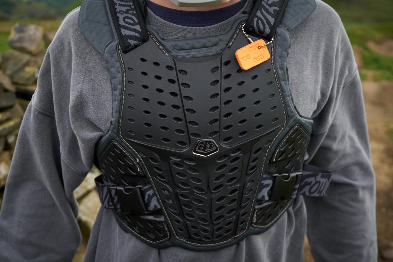 Troy Lee Designs Rockfight CE Flex Review